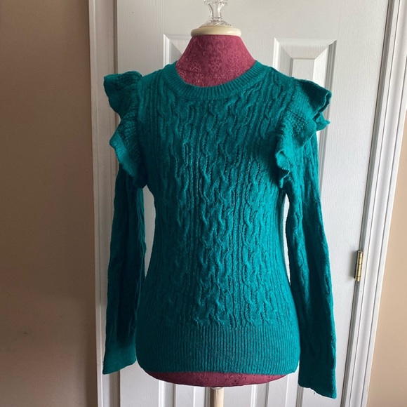 Sweater Crown & Ivey Medium Teal Green Ruffled Sweater with Unique Design‎ - Picture 1 of 10